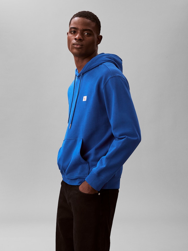 CKJ LS EU 350TERRY BADGE HOOD - BLUE