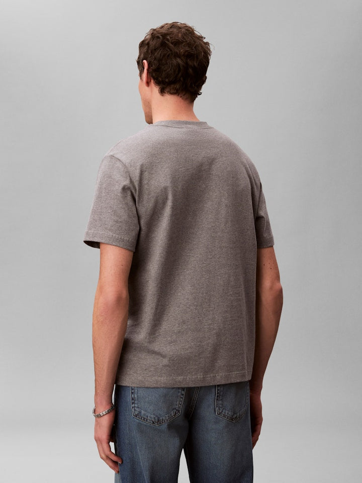 CKJ 20S MARCH GRAPHIC SEASONAL TEE - GREY