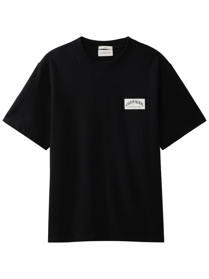 CKJ SS EASY COLLEGIATE BADGE TEE - BLACK