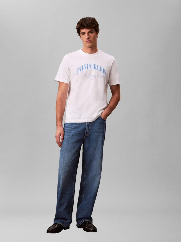 CKJ 20S MARCH GRAPHIC SEASONAL TEE - WHITE