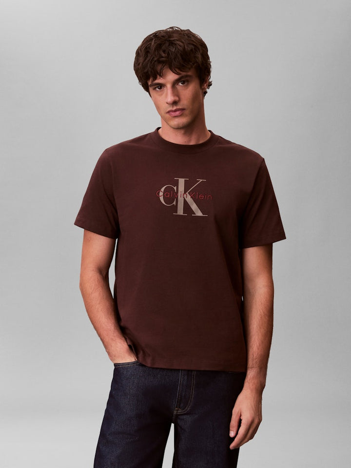 CALVIN KLEIN JEANS SS HERO MONOLOGO TEE - RICH BROWN