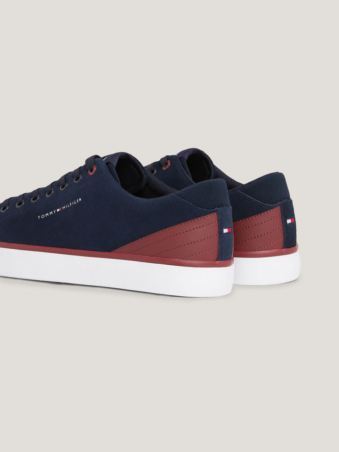 TH HI VULC CORE LOW SUEDE - NAVY