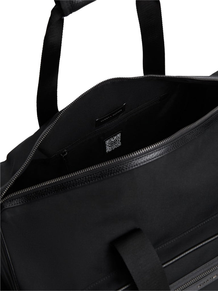 TOMMY HILFIGER REPREVE DUFFLE - BLACK