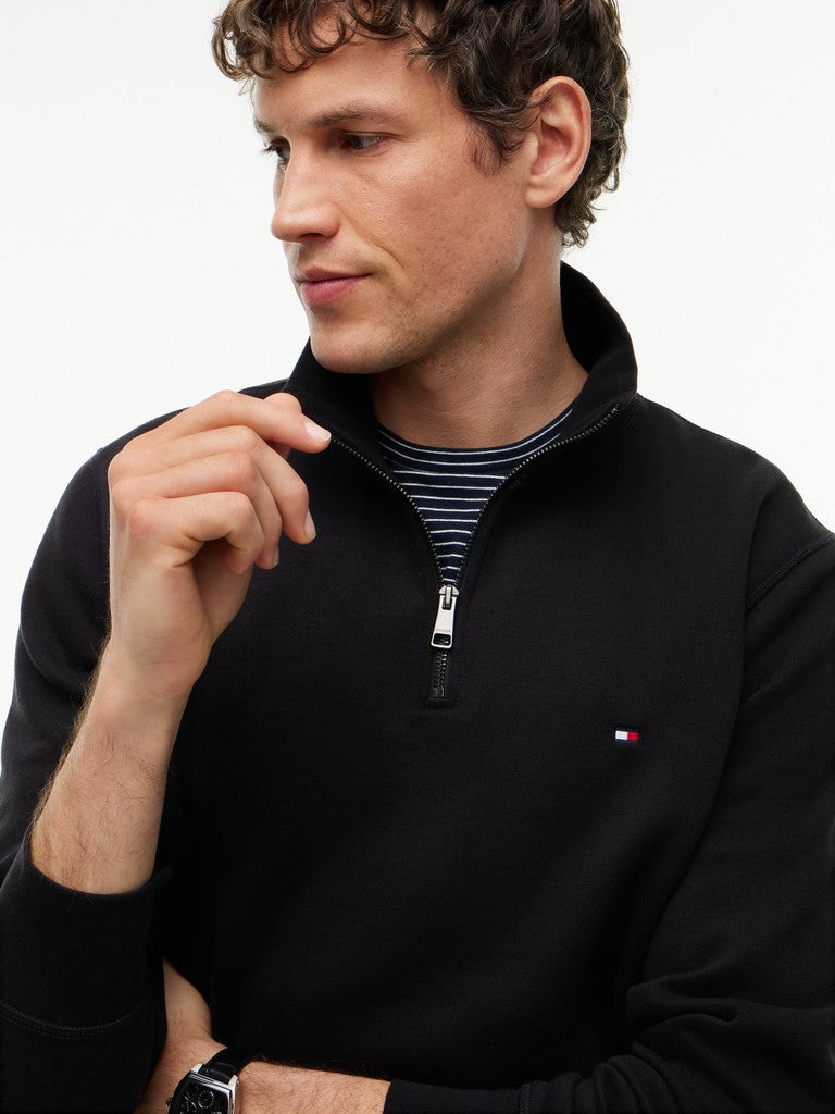 TOMMY HILFIGER ESSENTIAL FLEECE 1/4 ZIP - BLACK