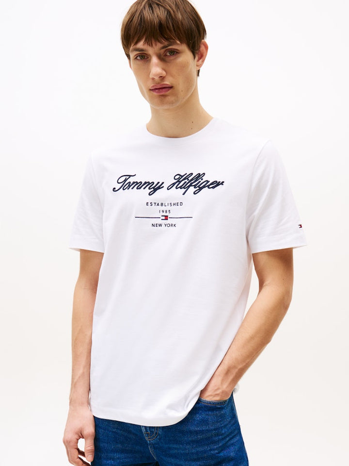 TOMMY HILFIGER SCRIPT LOGO TEE - WHITE