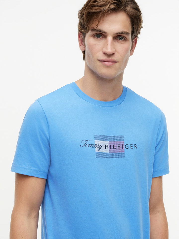 TOMMY HILFIGER SCRIPT FLAG REGULAR TEE - BLUE SPELL