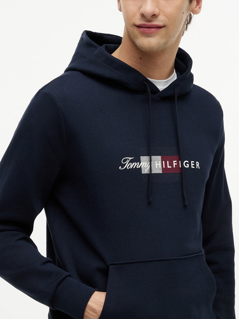 TOMMY HILFIGER SCRIPT FLAG HOODIE - NAVY