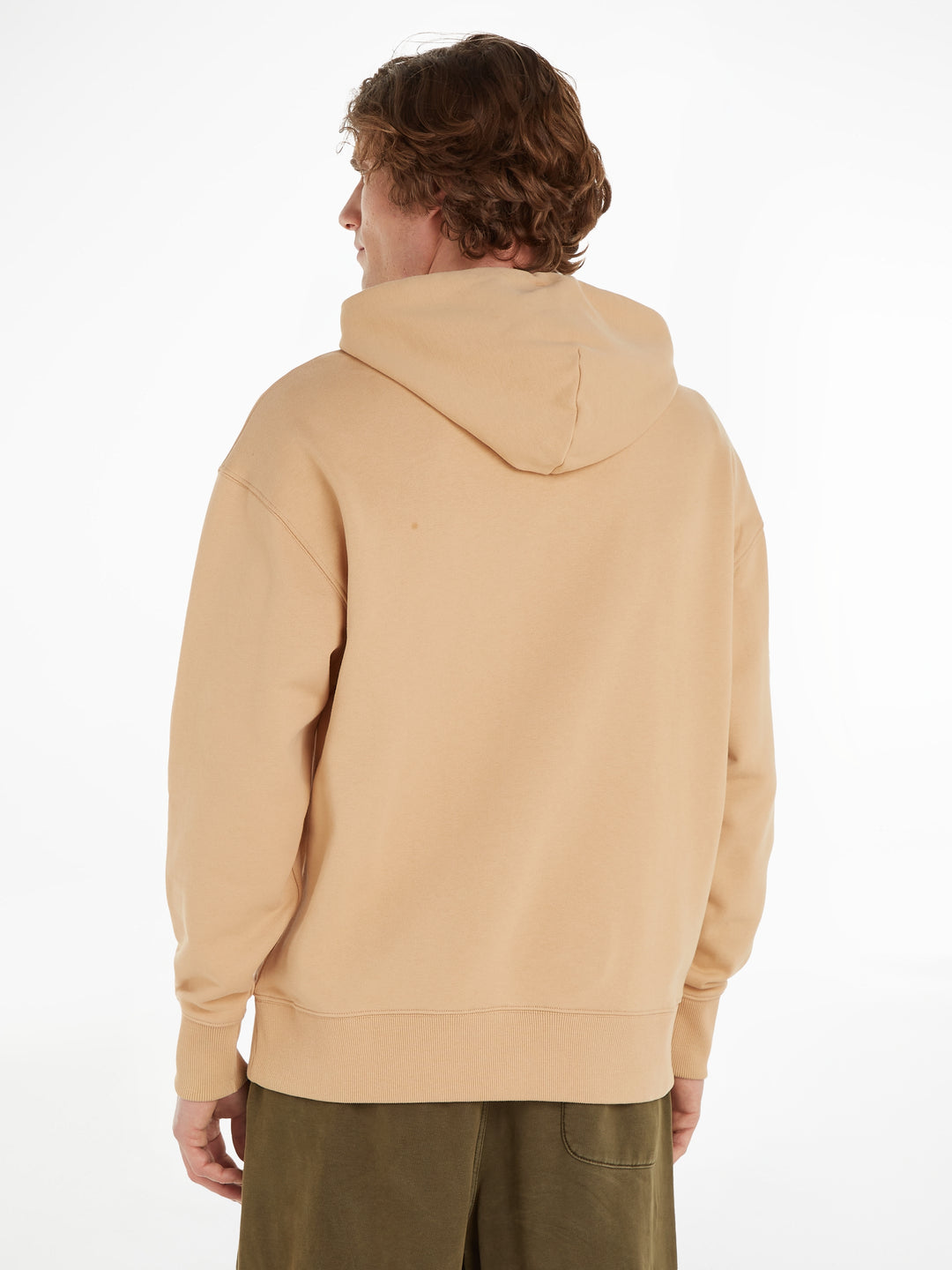 TJM RLX XS BADGE HOODIE - TAWNY SAND