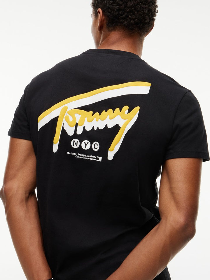 TOMMY JEANS REG SIGN BACKPRINT TEE - BLACK
