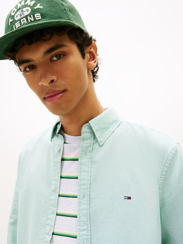 TOMMY JEANS REG OXFORD SHIRT - BAHAMA GREEN