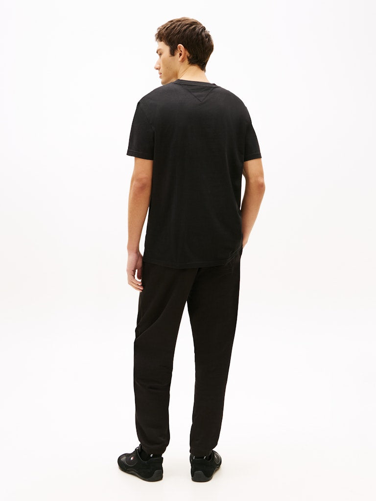 TOMMY JEANS REG LINEAR LOGO TEE - BLACK/SUN KISS