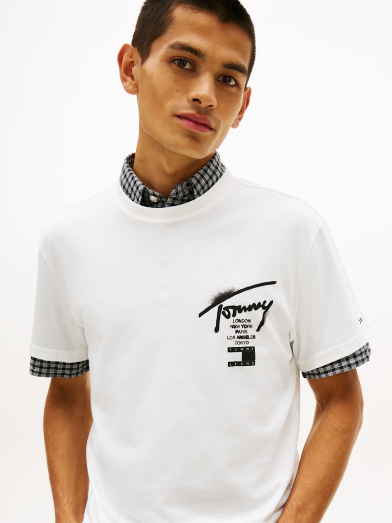 TOMMY JEANS REG CITY SIGN TEE - ECRU