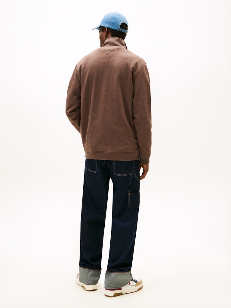 TOMMY JEANS REG BADGE QZ - WALNUT