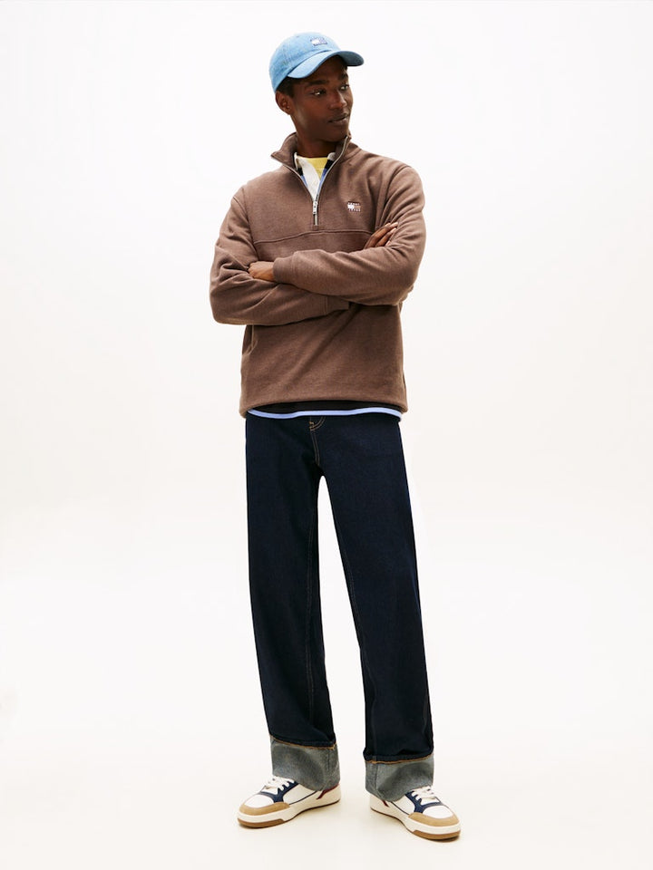 TOMMY JEANS REG BADGE QZ - WALNUT