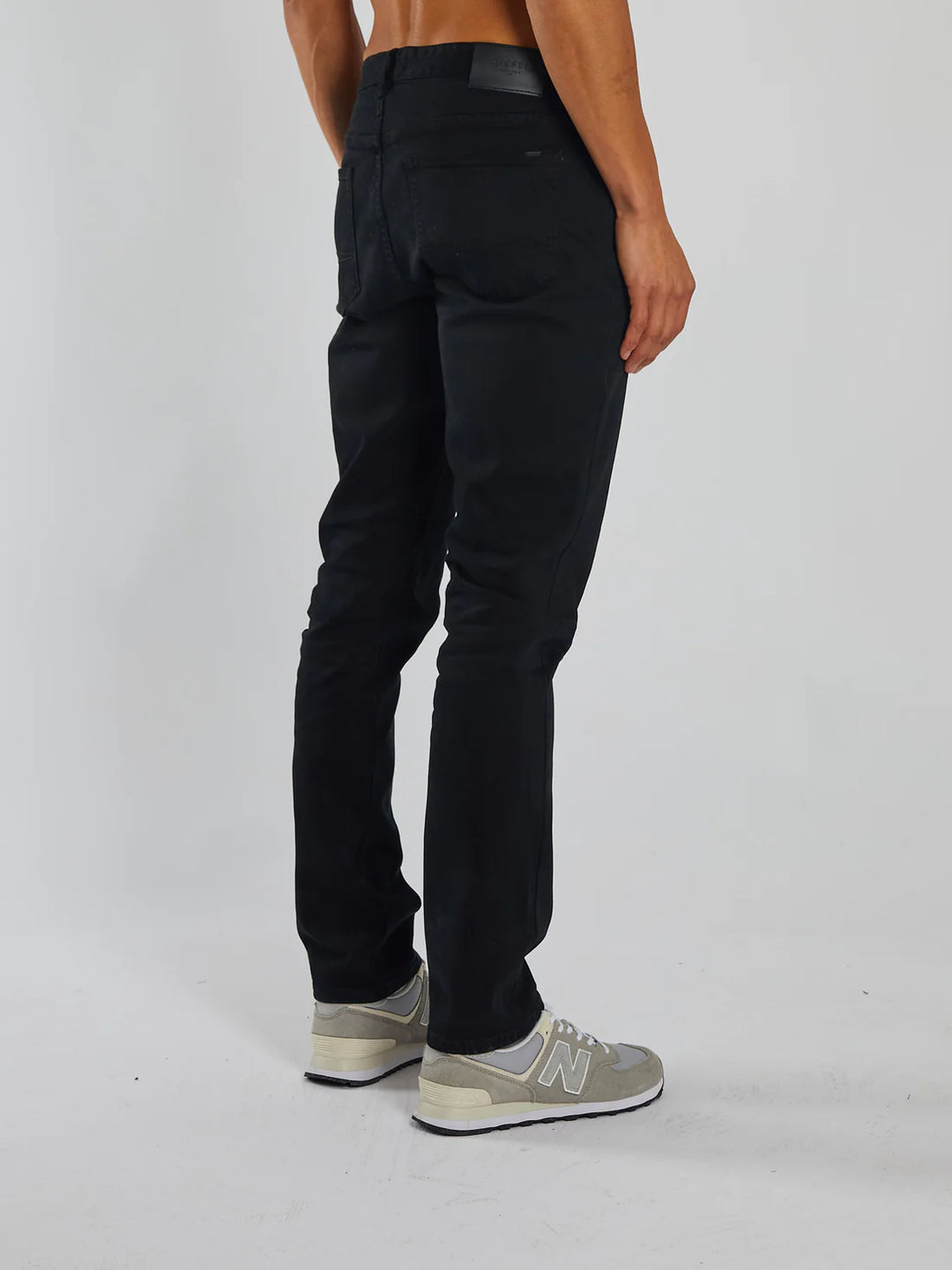 DIESEL WILSON PHOENIX STRAIGHT FIT JEAN - BLACK