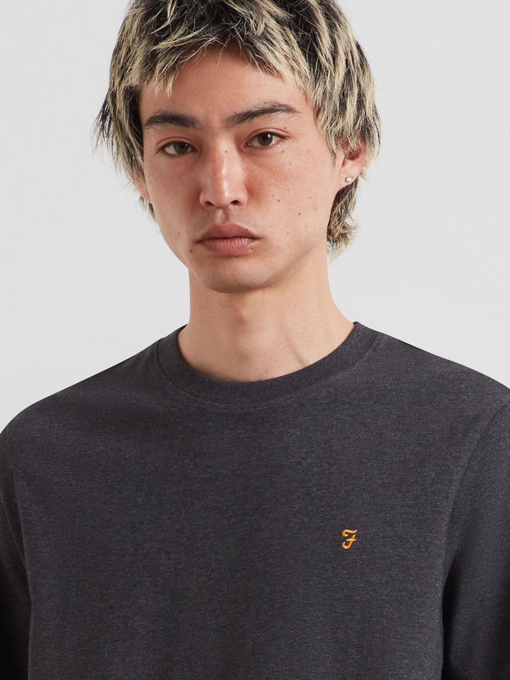 FARAH DANNY REG SS TEE - WASHED BLACK