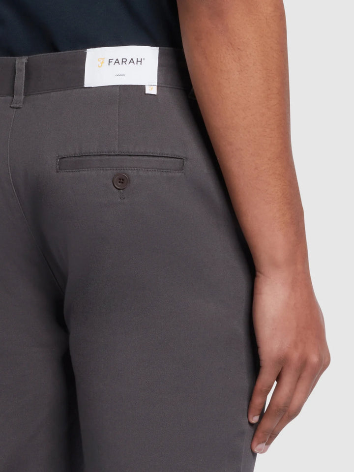 FARAH ENDMORE TWILL CHINO - CHARCOAL