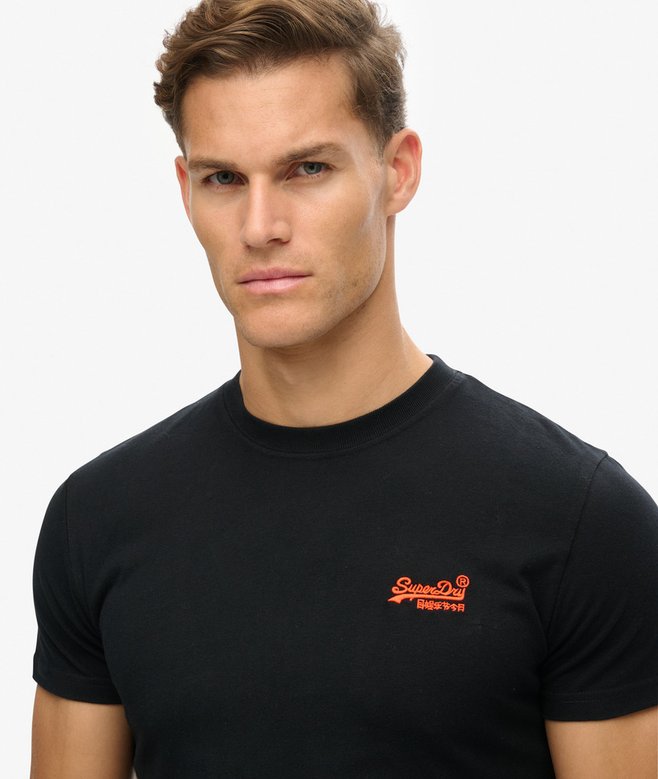 SUPERDRY ESS LOGO EMB TEE - BLACK/HAZARD