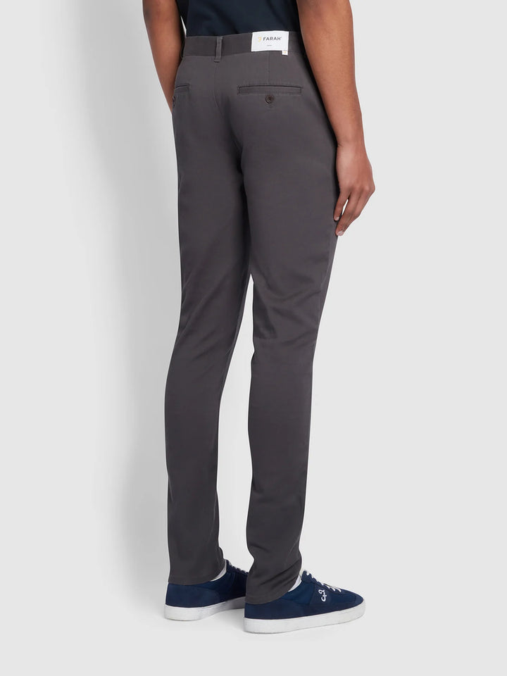 FARAH ENDMORE TWILL CHINO - CHARCOAL