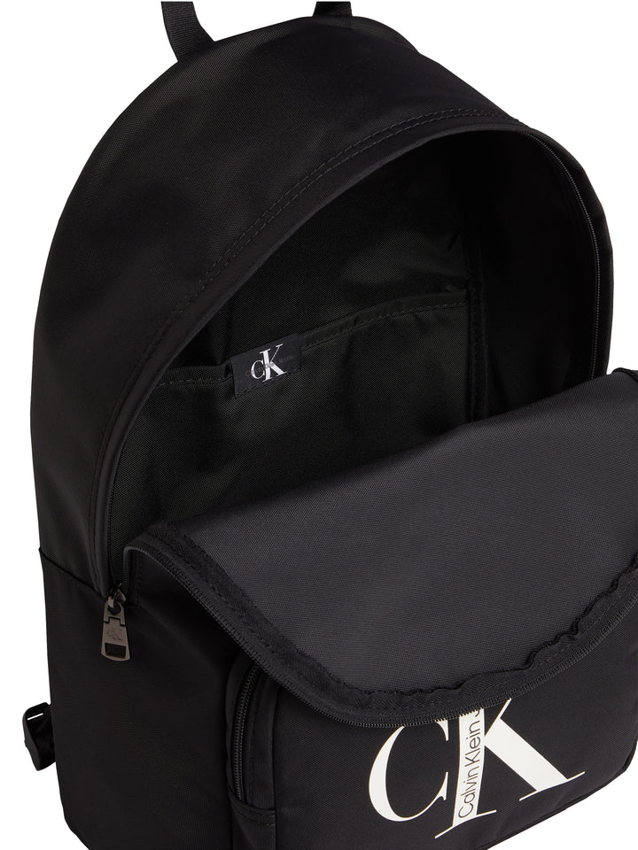 CKJ SPORT ESS CAMPUS BAG - BLACK