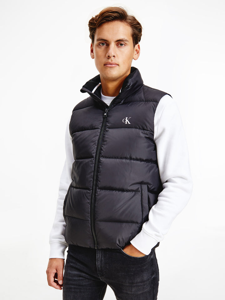 CKJ ESS DOWN VEST - BLACK